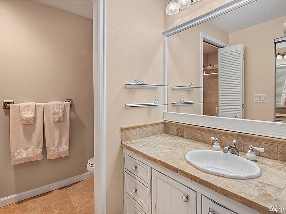 3rd image of 208 Mt Park Blvd SW APT E101