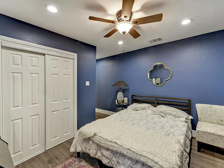 935 La Posada Dr #213 — Photo 13