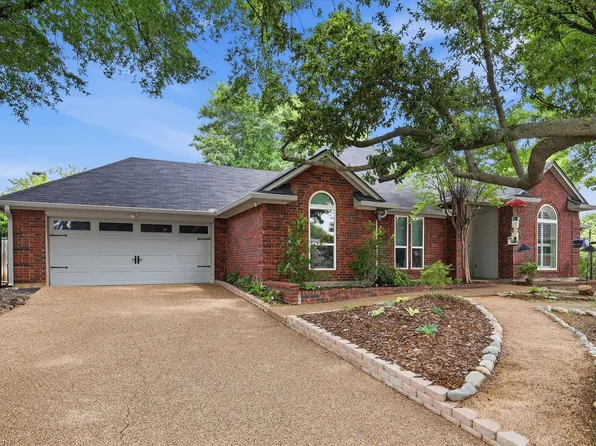 1032 Steeplewood Dr, Grapevine, TX 76051