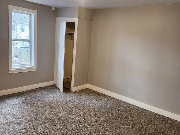 320 Wallace St — Photo 39