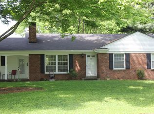 8505 Holston Rd, Bellemeade, KY 40222