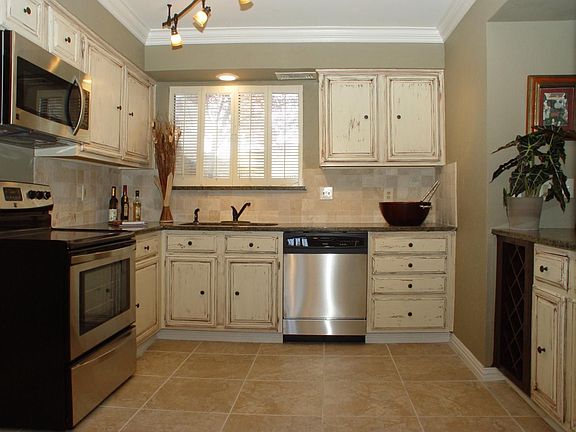5th image of 9824 Amberton Pkwy