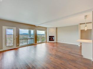 5421 SW View Point Ter, Portland, OR 97239