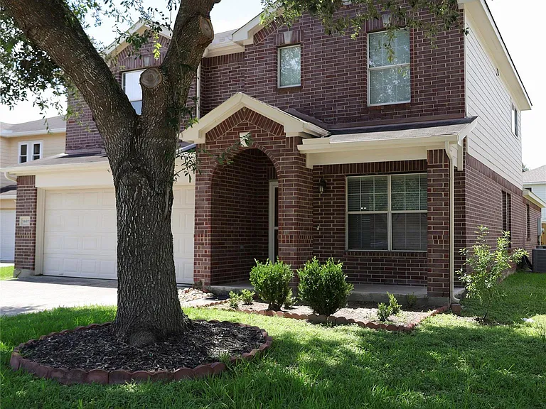 14411 Avery Brooke Ln — Photo 2