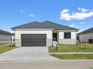 20934 Ellison Ave, Elkhorn, NE 68022