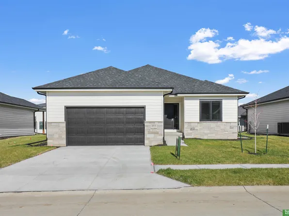 20934 Ellison Ave, Elkhorn, NE 68022