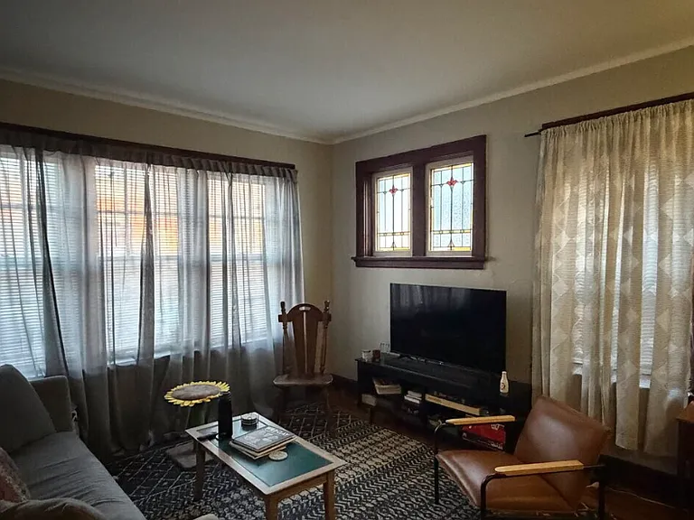 2516 Bellevue Ave #1S — Photo 3