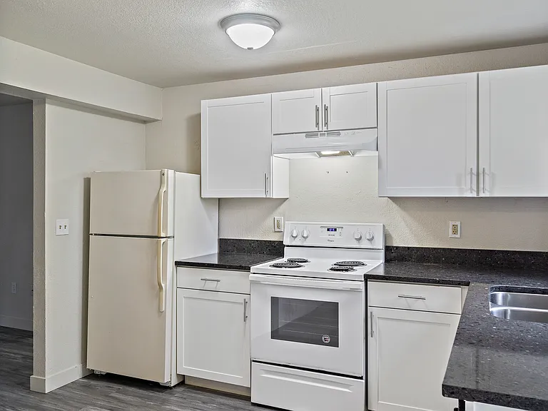 7521 10th Ave Ct E, Tacoma - A — Photo 2