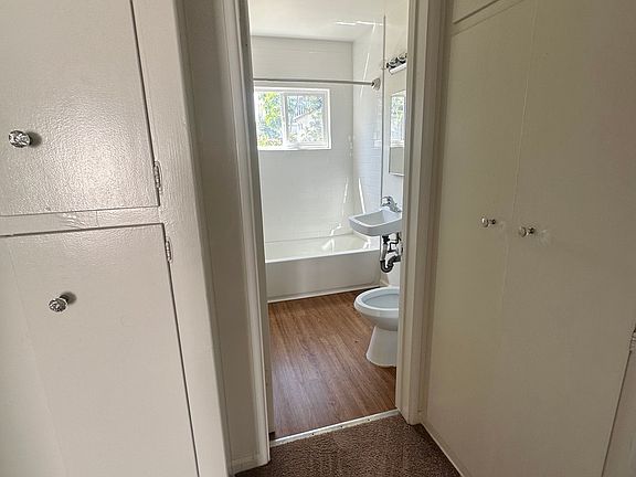 4th image of 1311 Berkeley St #F