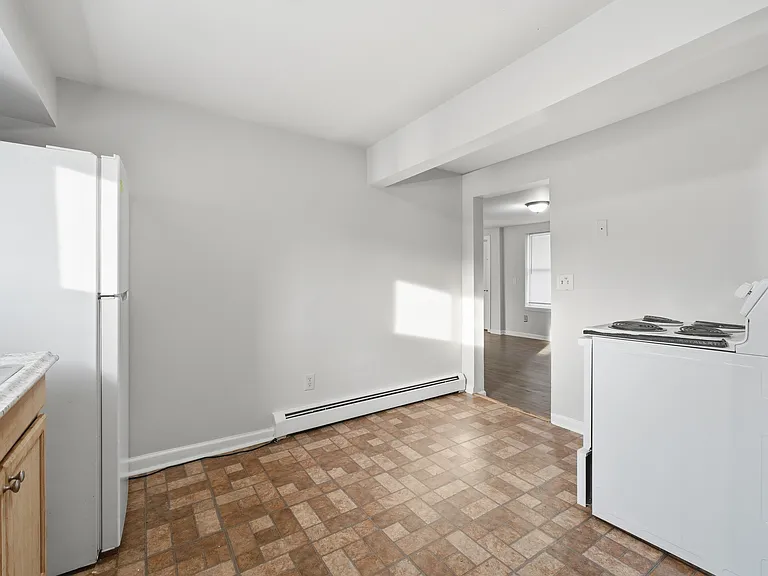 78 Belmont Ave #B — Photo 16