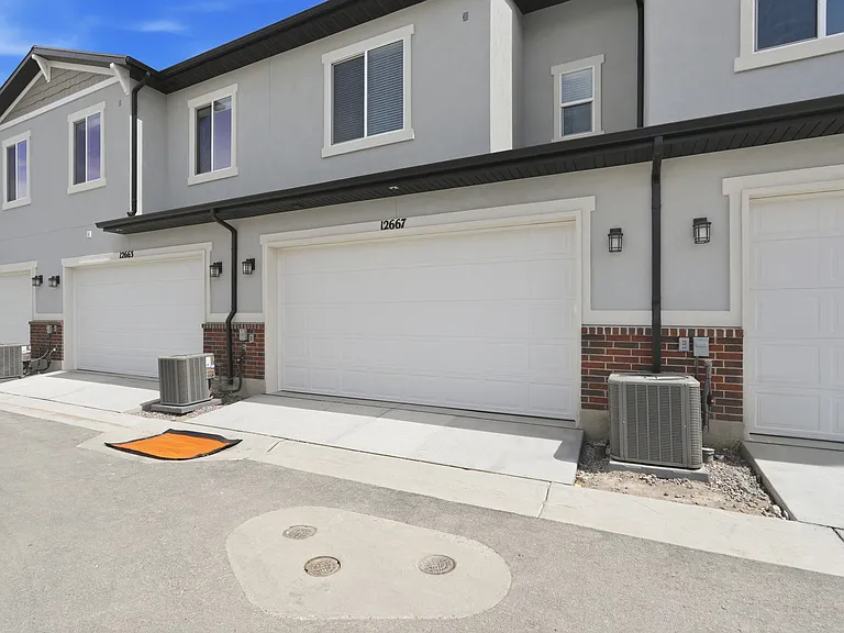 12667 S Mine Loop Ln — Photo 26