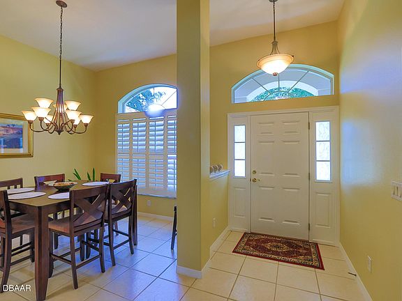 3rd image of 11 Ardisia Cir