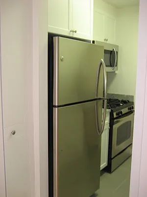 Rented by Realty Operations Group | media 9