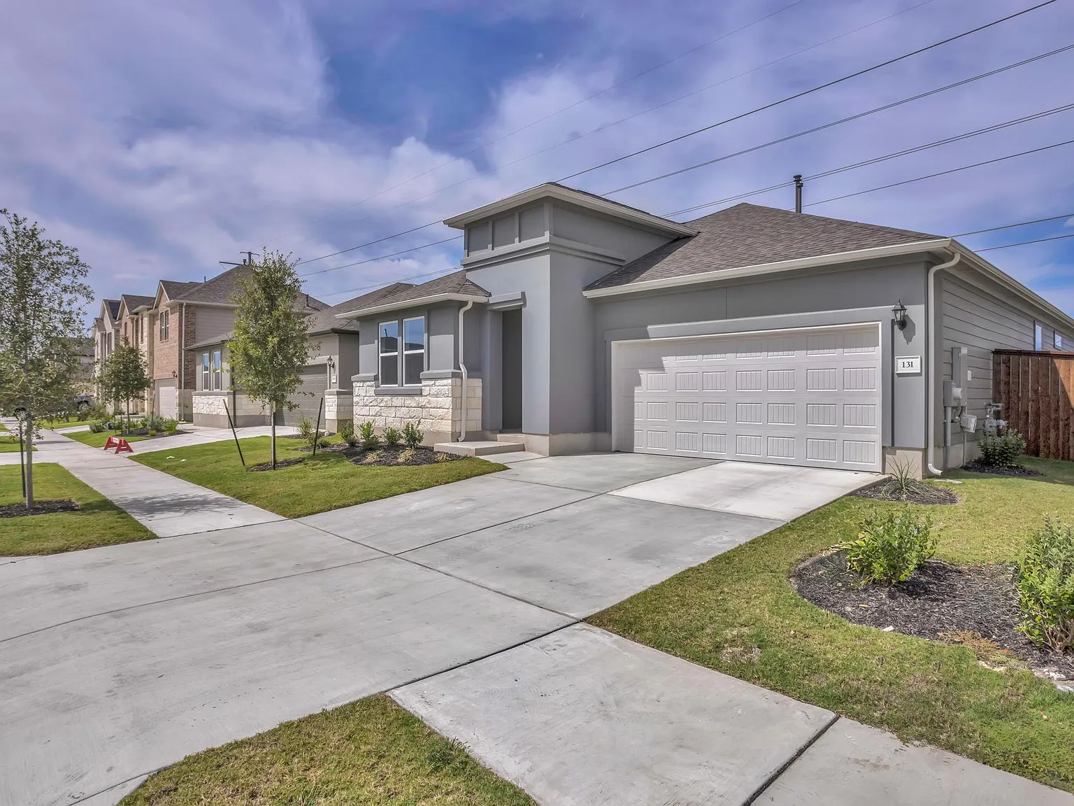 4 bed, 2.5 bath, 2253 sqft, $2,395 — Photo 1