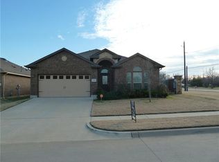 5226 Prestwick Dr, Arlington, TX 76001