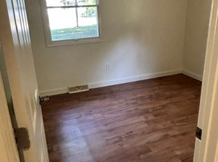 633 Jackson Ave, Muskegon, MI 49442