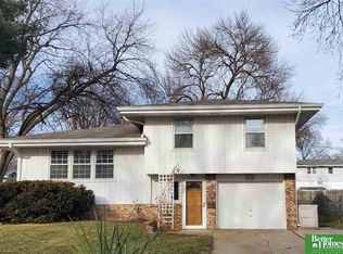 9324 Brownley Dr, Omaha, NE 68134