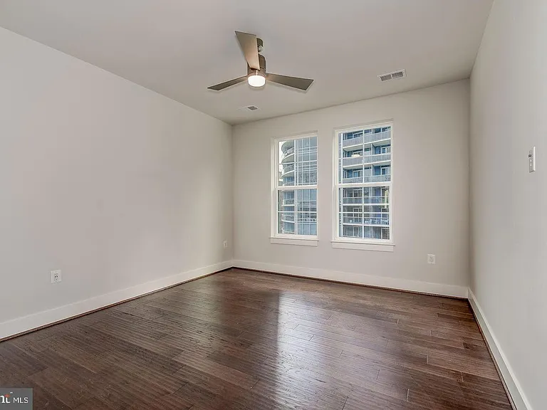 1411 Key Blvd #406 — Photo 18