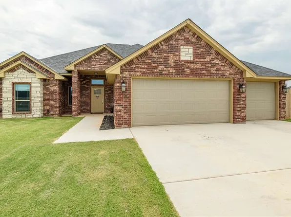 13111 Porsche Ln, Elgin, OK 73538