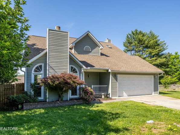 8401 Strasbourg Ct, Knoxville, TN 37923