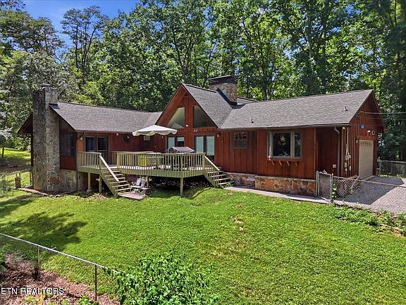 2nd image of 3433 Russellwood Dr