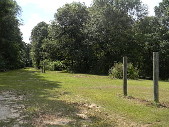 3rd image of 74 Wildlife Dr