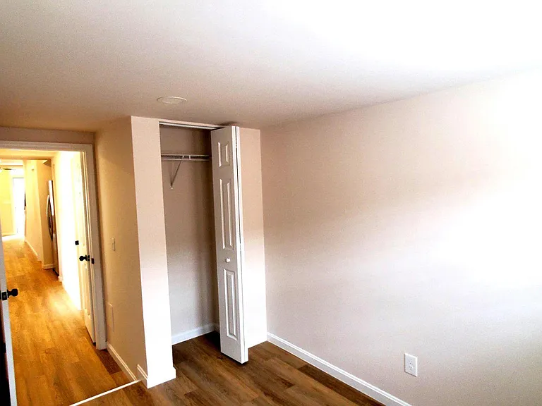 Eastern Ave — Photo 11