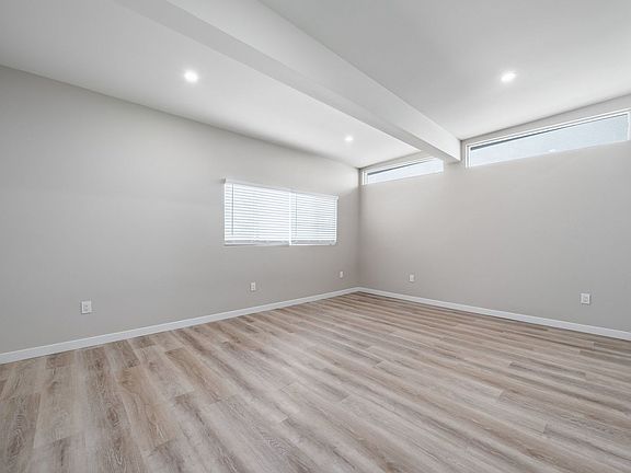 4th image of 240 Spring St #90