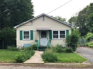 175 Monroe Trl, Hopatcong, NJ 07843