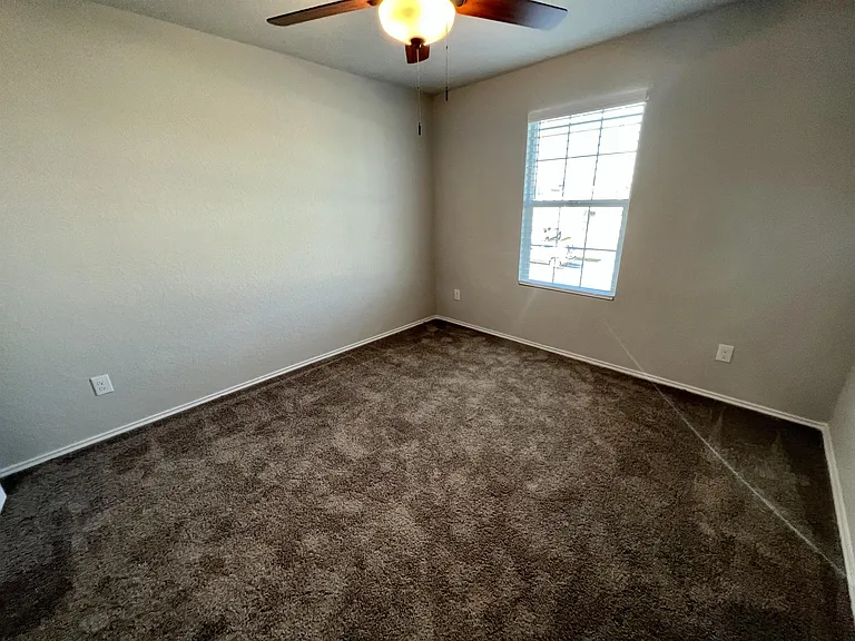 2824 Rosefinch — Photo 27