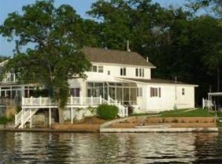 2202 Wolfs Point Dr, Rochester, IN 46975