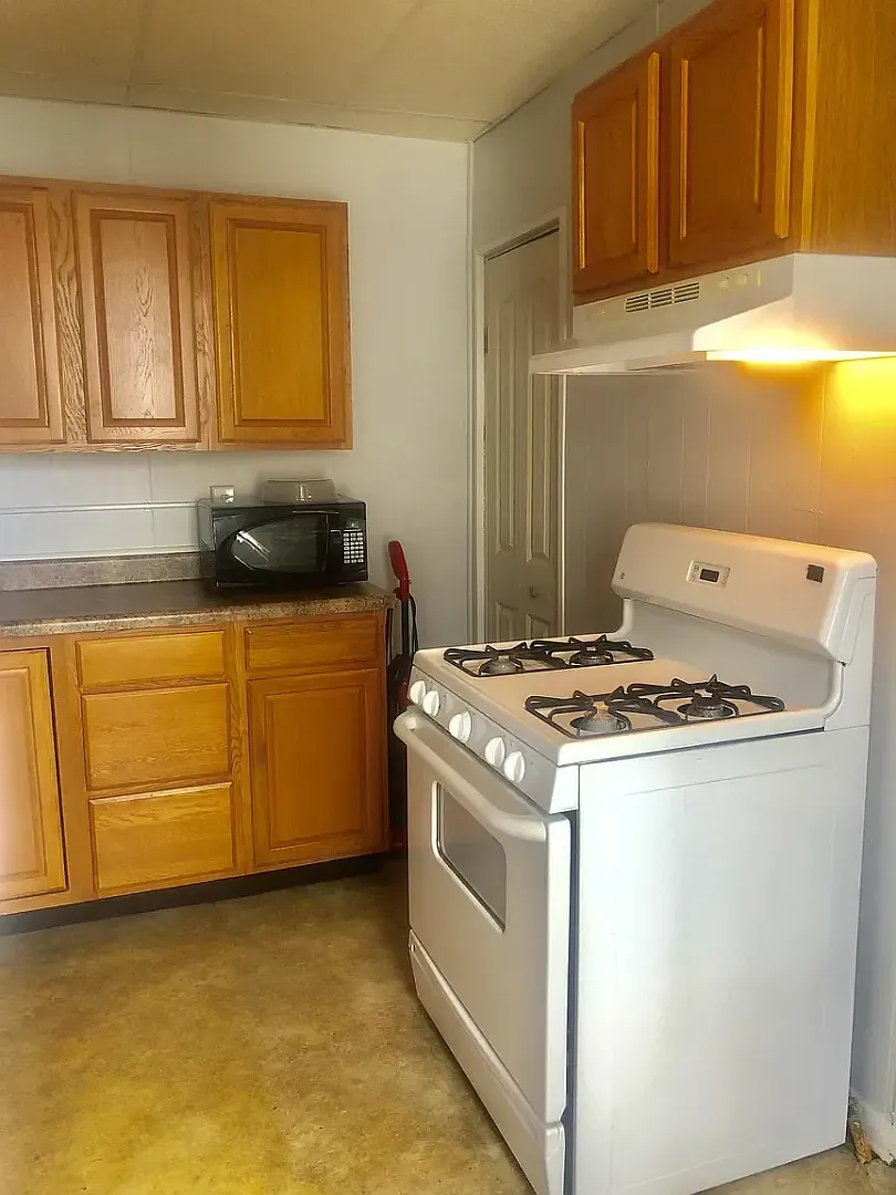 423 S Fess Ave — Photo 4