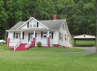 8049 S Lee Hwy, Buchanan, VA 24066