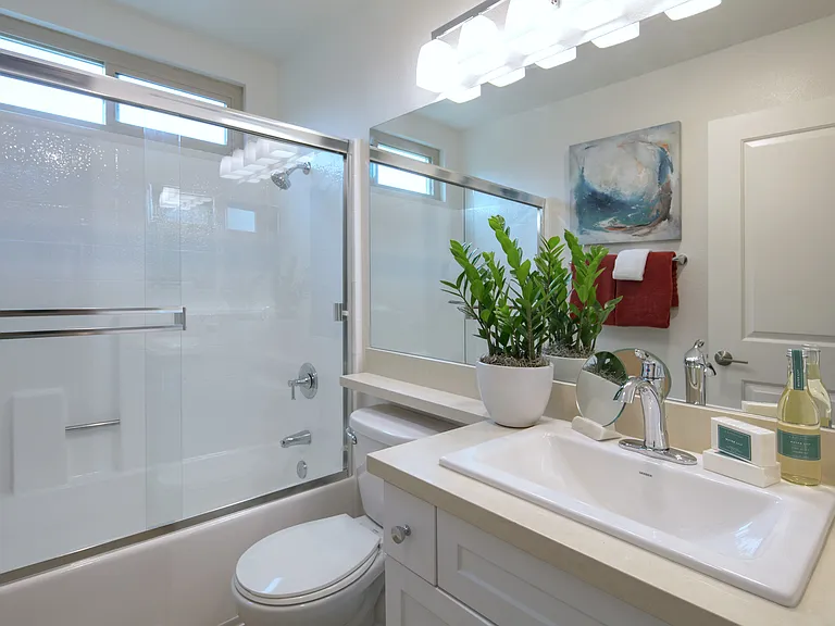 Seascape Apartment Homes — Photo 10