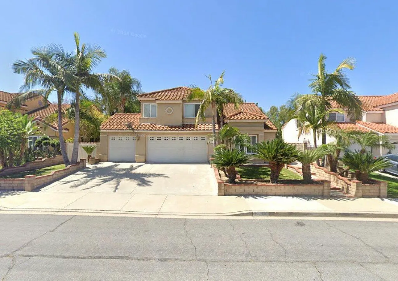 4 bed, 1970 sqft, $1,580 — Photo 1