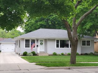 4600 67th St, Kenosha, WI 53142