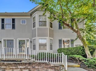 122 Williamson Ct, Bridgewater, NJ 08807