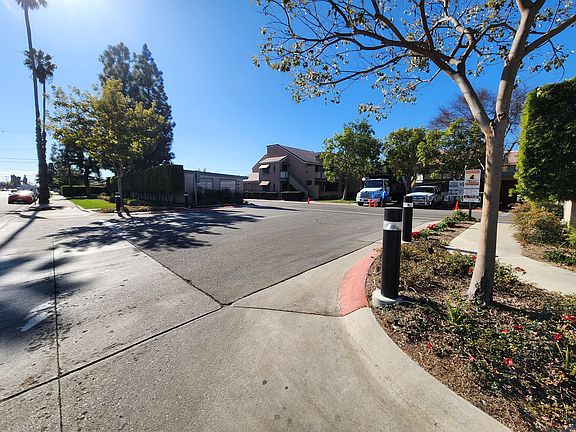 3rd image of 3501 W Greentree Cir Unit A