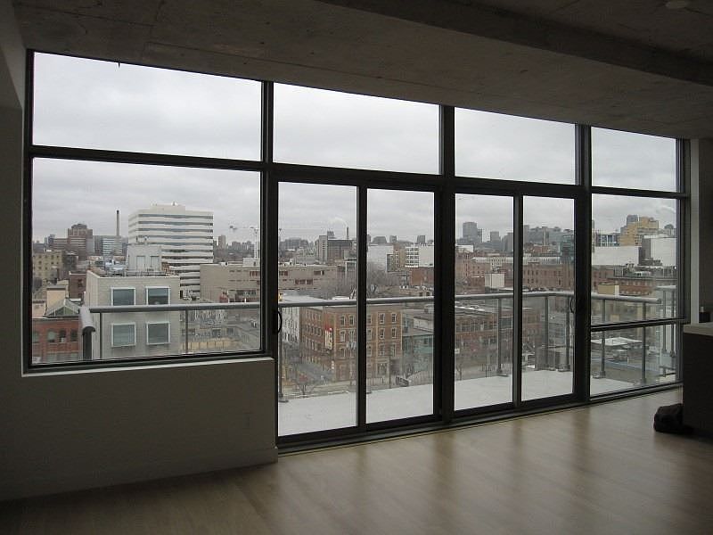 2nd image of 55 Stewart St #808