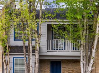 103 Normal Park Dr #B, Huntsville, TX 77320