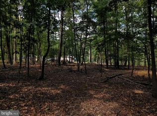 Oliver Ln, Great Cacapon, WV 25422