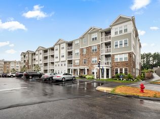 250 Martins Lndg #213, North Reading, MA 01864