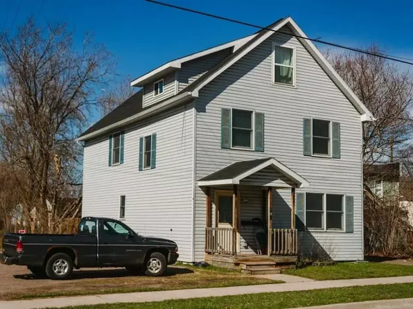 306 Ridge St #1, Sault Sainte Marie, MI 49783