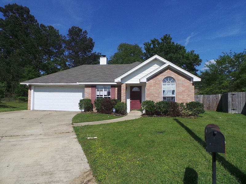 1st image of 1942 Twin Pine Dr