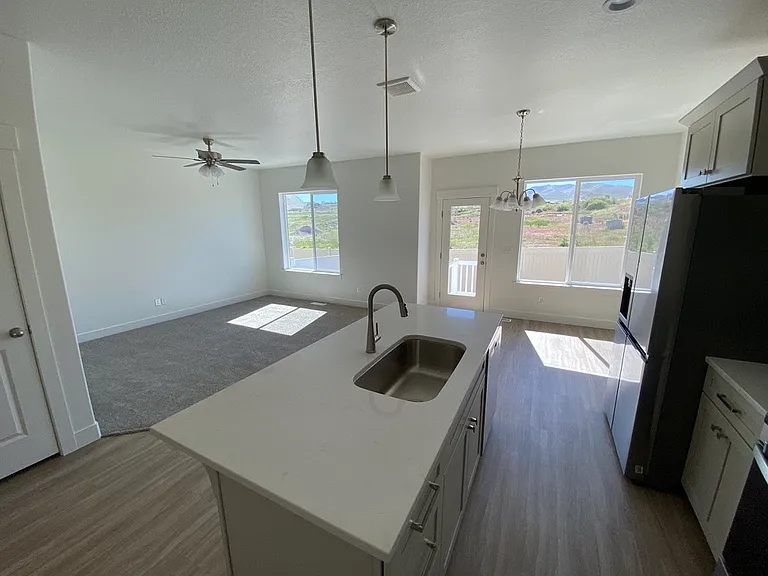 2083 N 4260 W — Photo 8