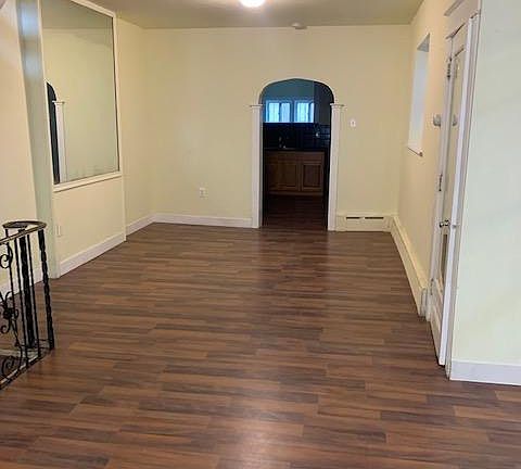 3rd image of 1837 S 23rd St #1