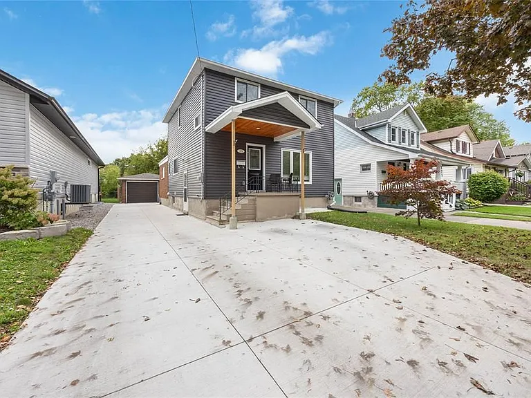 275 Kathleen Ave — Photo 1