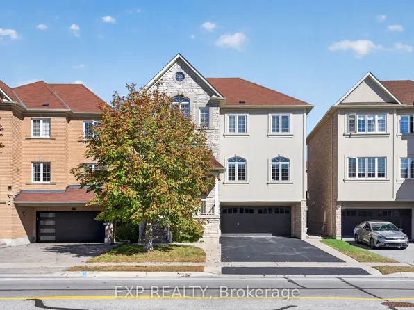 209 Woodspring Ave, Newmarket, ON L3X 3J4