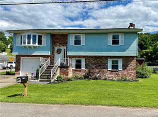 97 Pine Dr, Evans, WV 25241