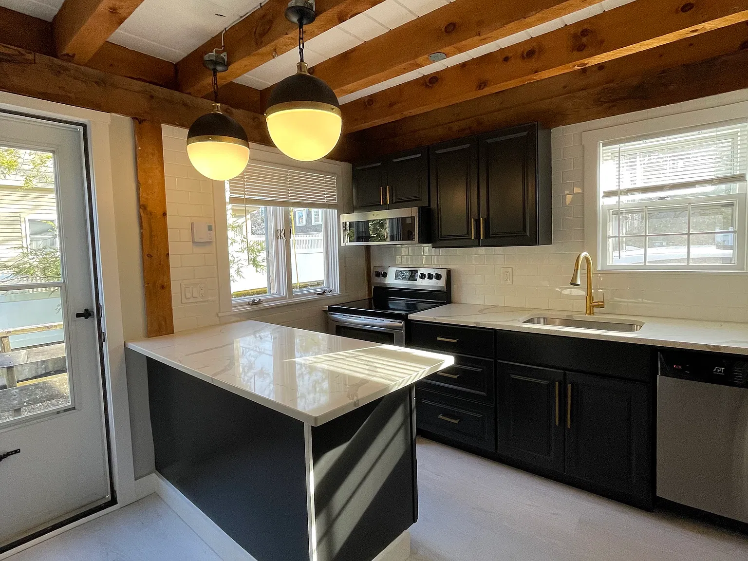 1 bed, 1100 sqft, $2,850 — Photo 4
